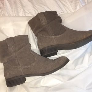 American Eagle Booties